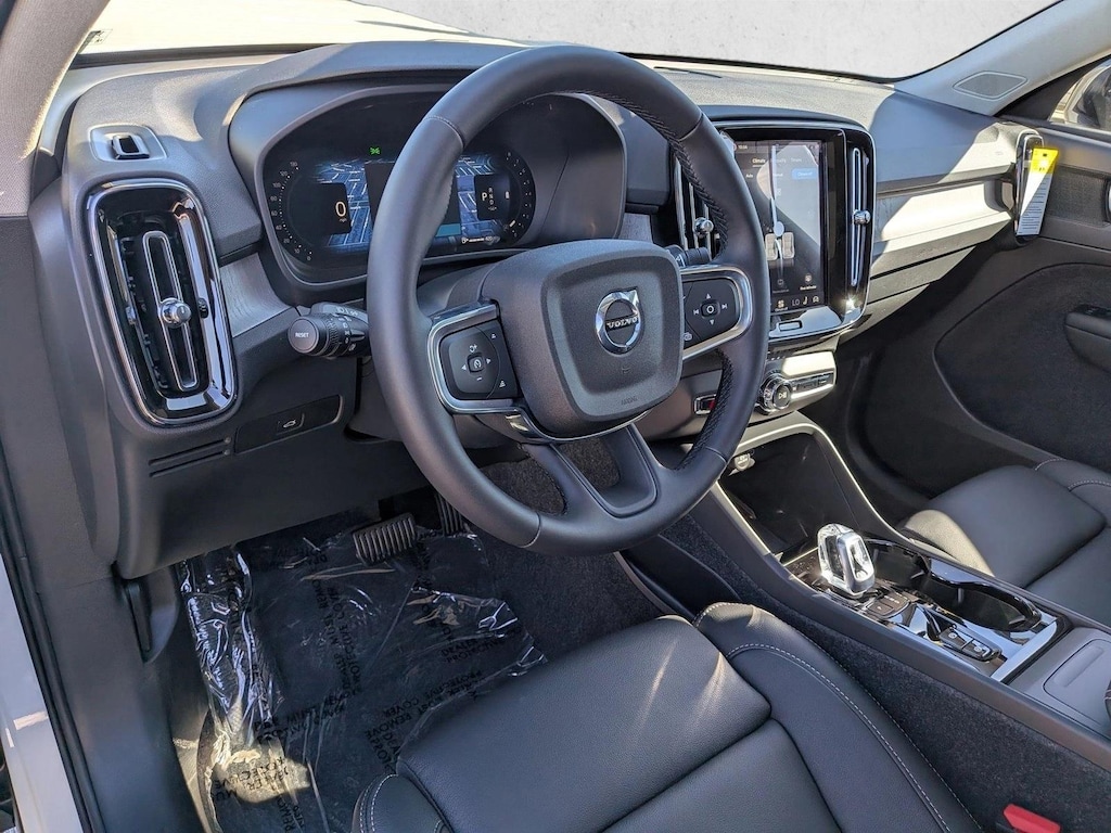 Used 2026 Volvo XC40 Plus SUV