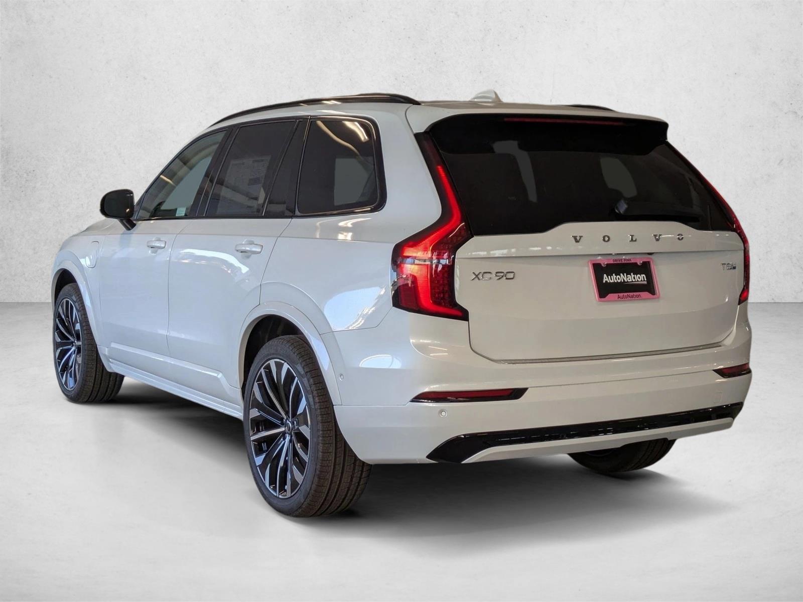 2026 Volvo XC90 Ultra - Photo 9
