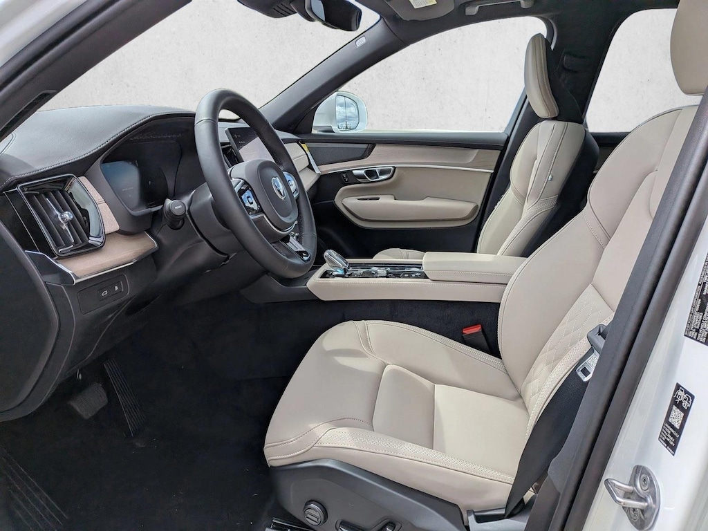 New 2026 Volvo XC90 Plug-In Hybrid Plus Sport Utility
