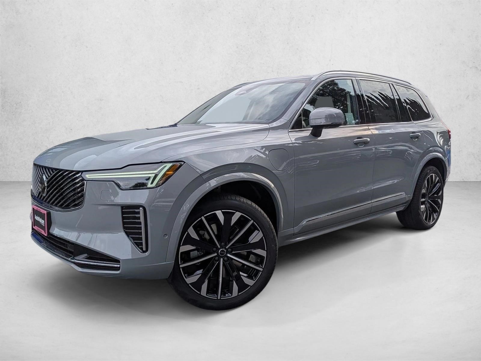 Volvo XC90 plug-in hybrid