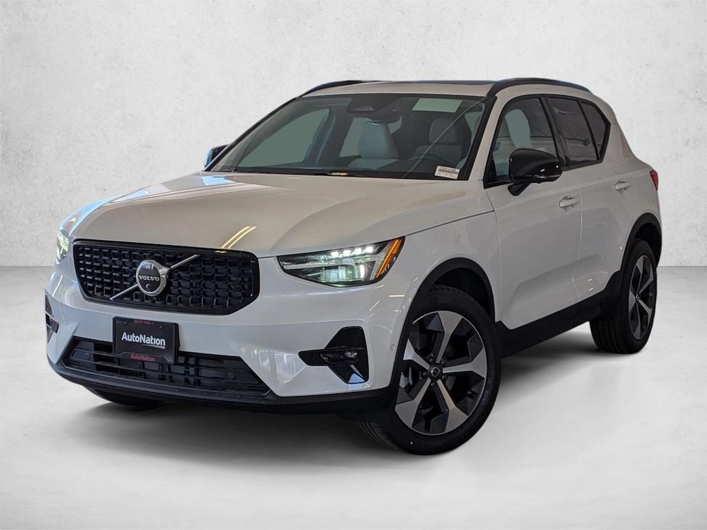 Used 2026 Volvo XC40 Plus SUV