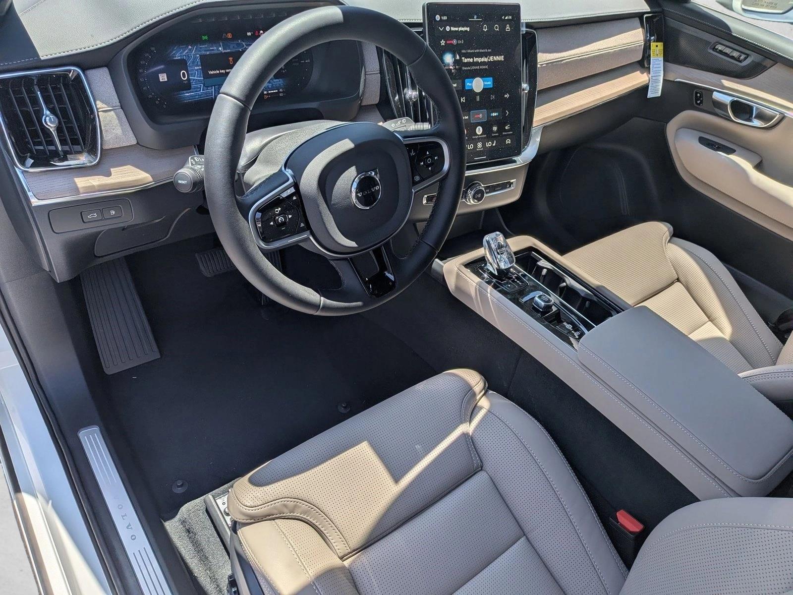 New 2026 Volvo XC90 Plug-In Hybrid Ultra Sport Utility
