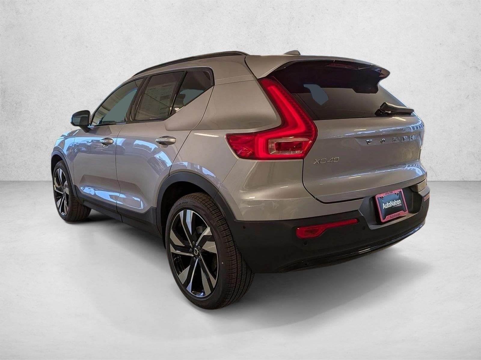 2026 Volvo XC40 Ultra - Photo 7