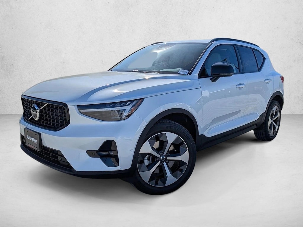 Used 2026 Volvo XC40 Plus SUV