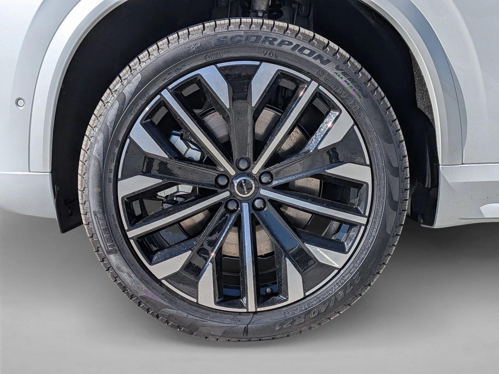 2026 Volvo XC90 Ultra - Photo 10