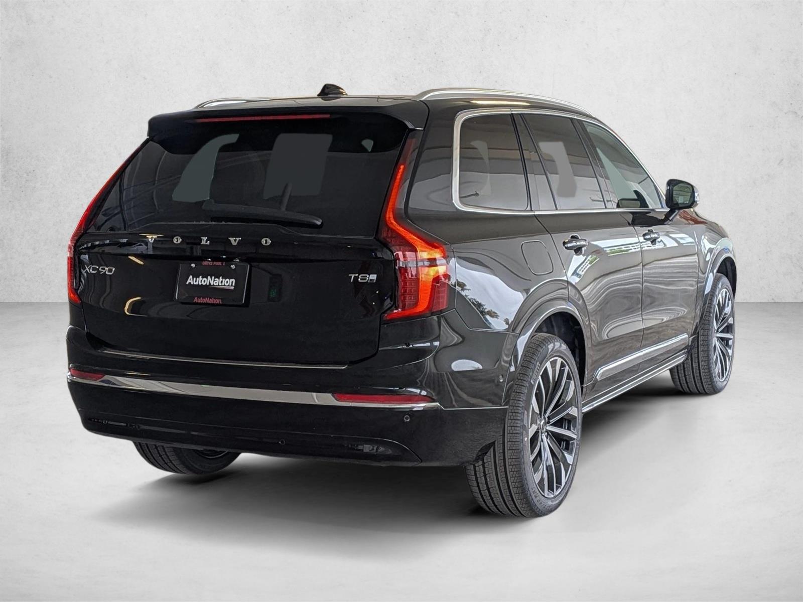New 2026 Volvo XC90 Plug-In Hybrid Ultra Sport Utility