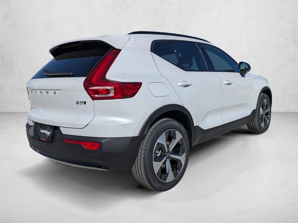 Used 2026 Volvo XC40 Plus SUV
