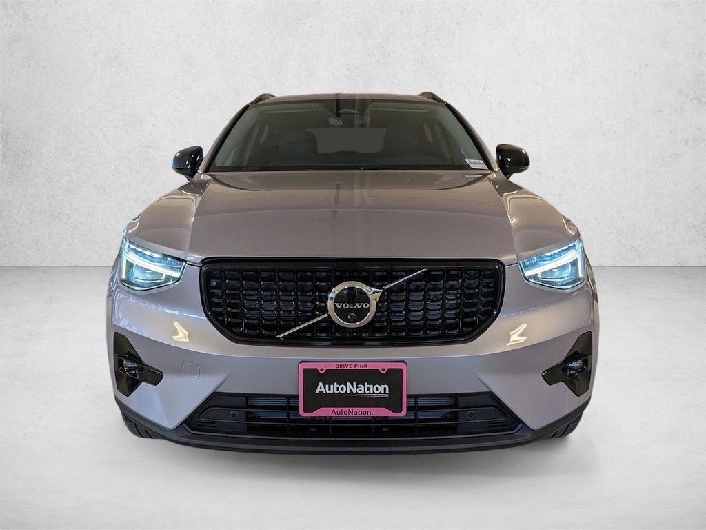 Certified 2026 Volvo XC40 B5 Ultra SUV