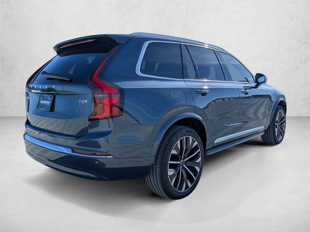 New 2026 Volvo XC90 plug-in hybrid Ultra SUV