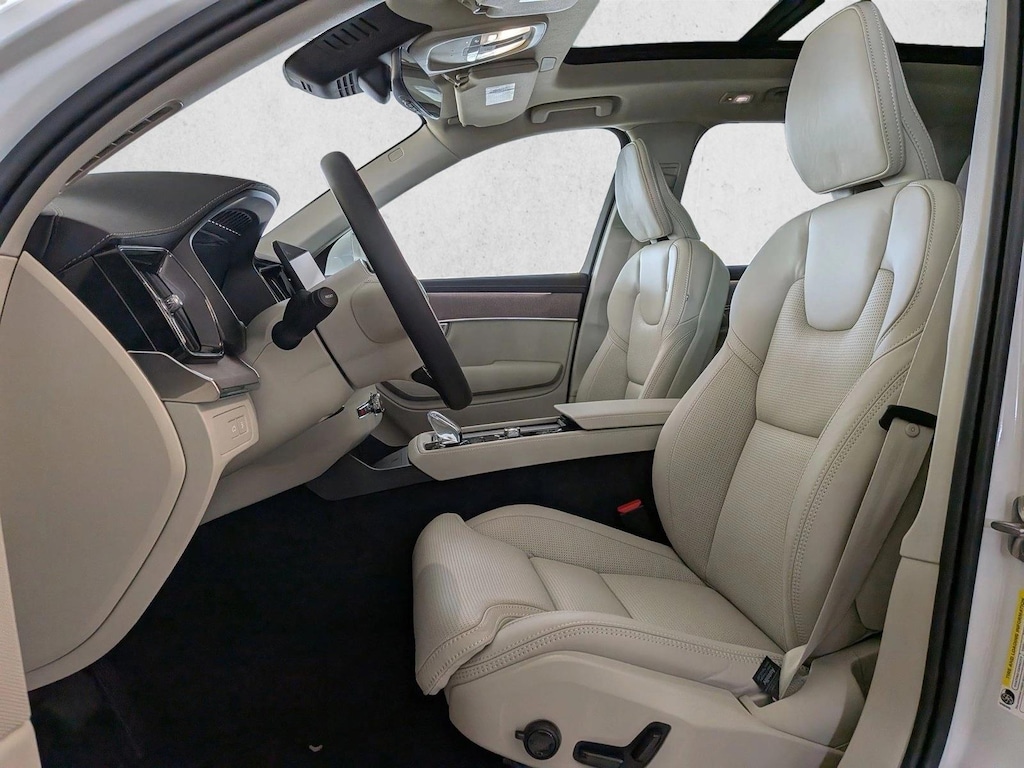 New 2026 Volvo XC90 Plug-In Hybrid Ultra Sport Utility
