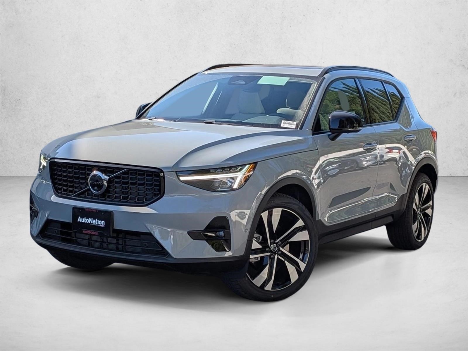New 2026 Volvo XC40 Plus SUV