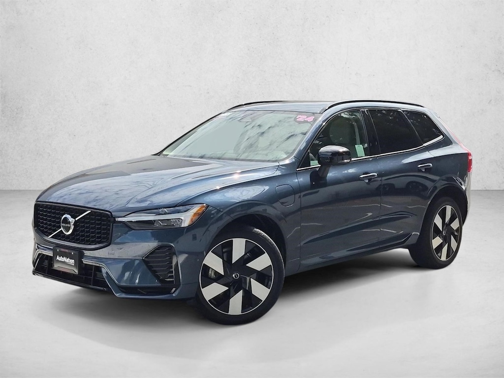 Certified 2024 Volvo XC60 Recharge Plug-In Hybrid Plus Dark Theme Sport Utility