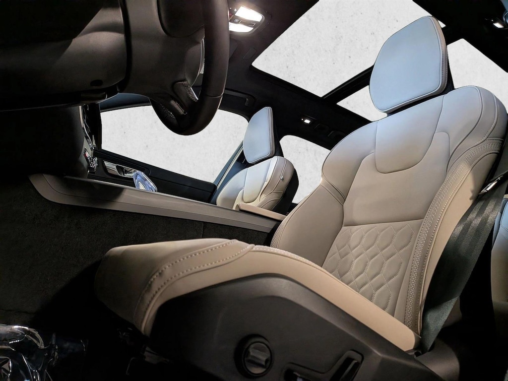 New 2026 Volvo XC60 Plus SUV