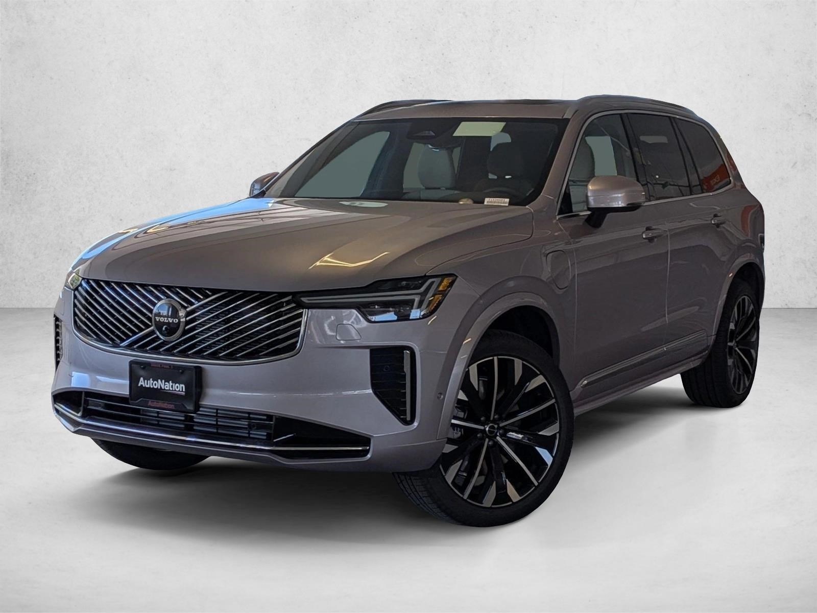  Volvo XC90 Plug-In Hybrid