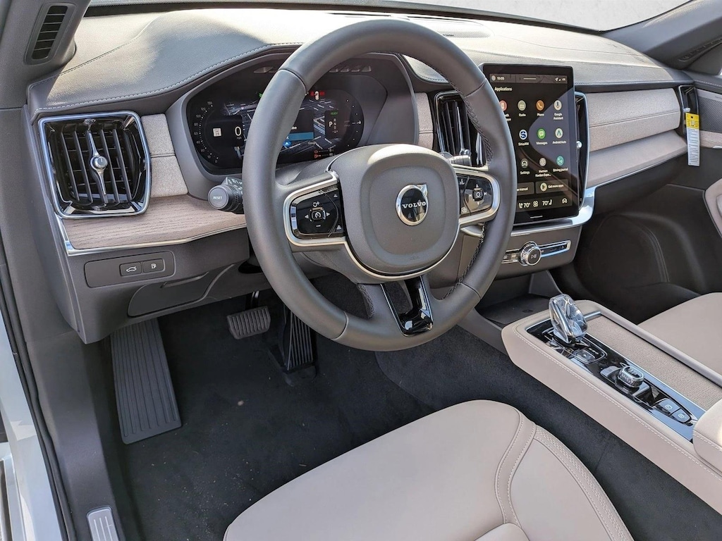 New 2026 Volvo XC90 Plug-In Hybrid Plus Sport Utility