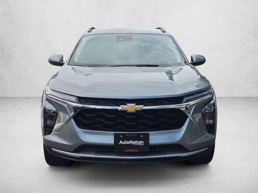Used 2025 Chevrolet Trax LT SUV