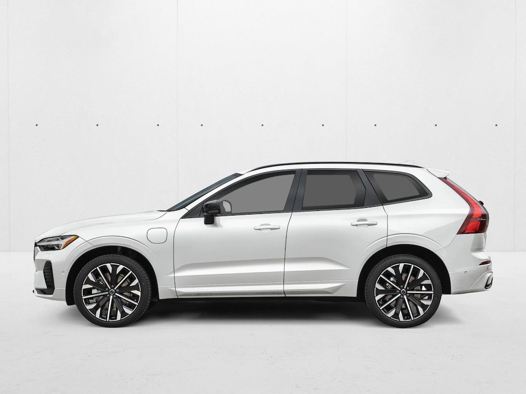 New 2027 Volvo XC60 plug-in hybrid Ultra SUV