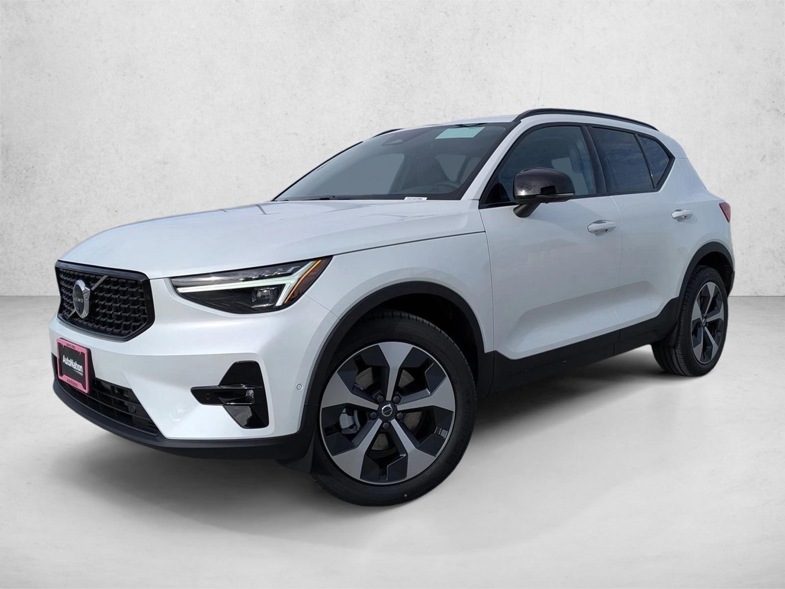 New 2026 Volvo XC40 Plus SUV