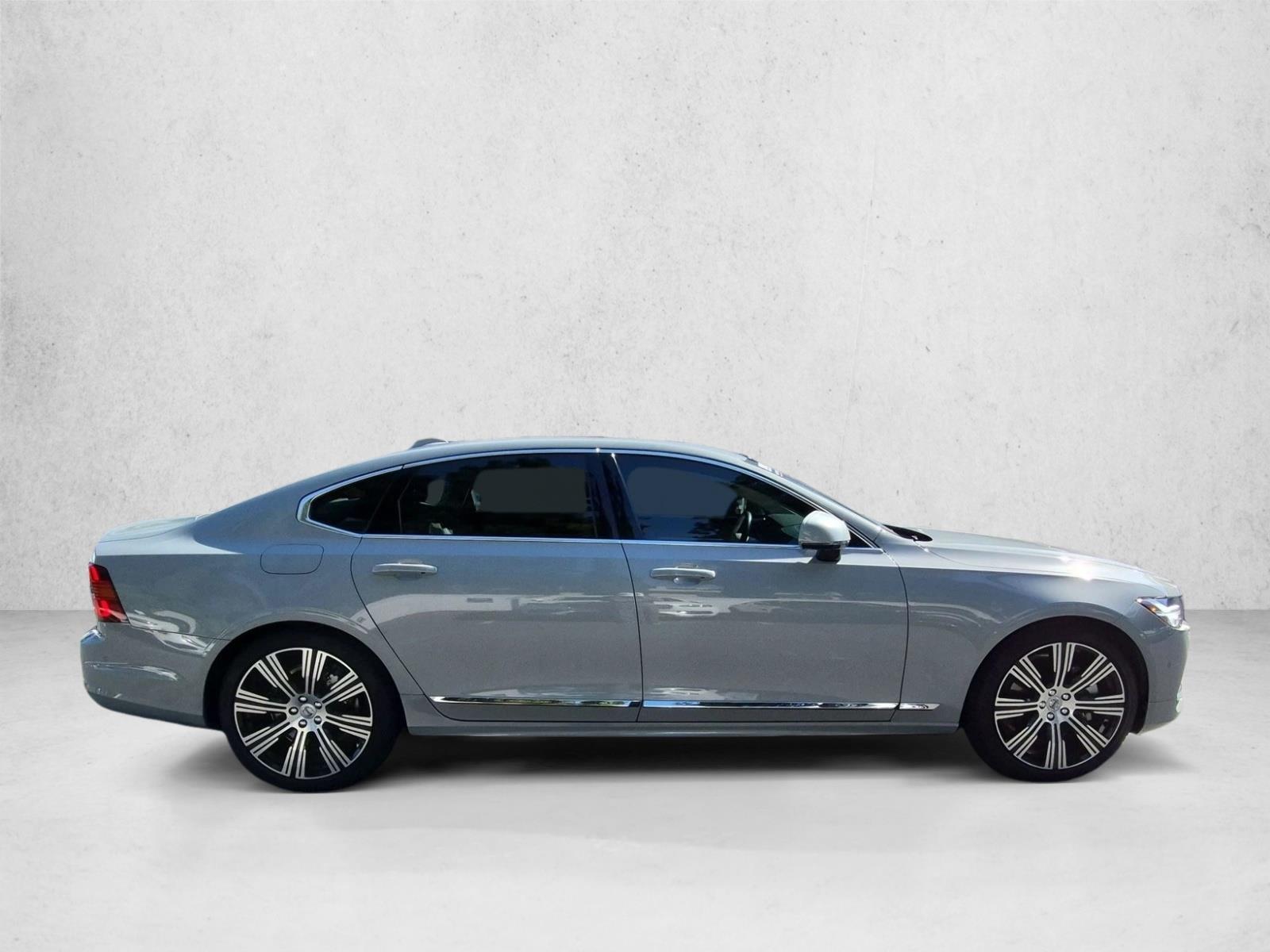 Certified 2025 Volvo S60 Plug-In Hybrid T8 Ultra Sedan