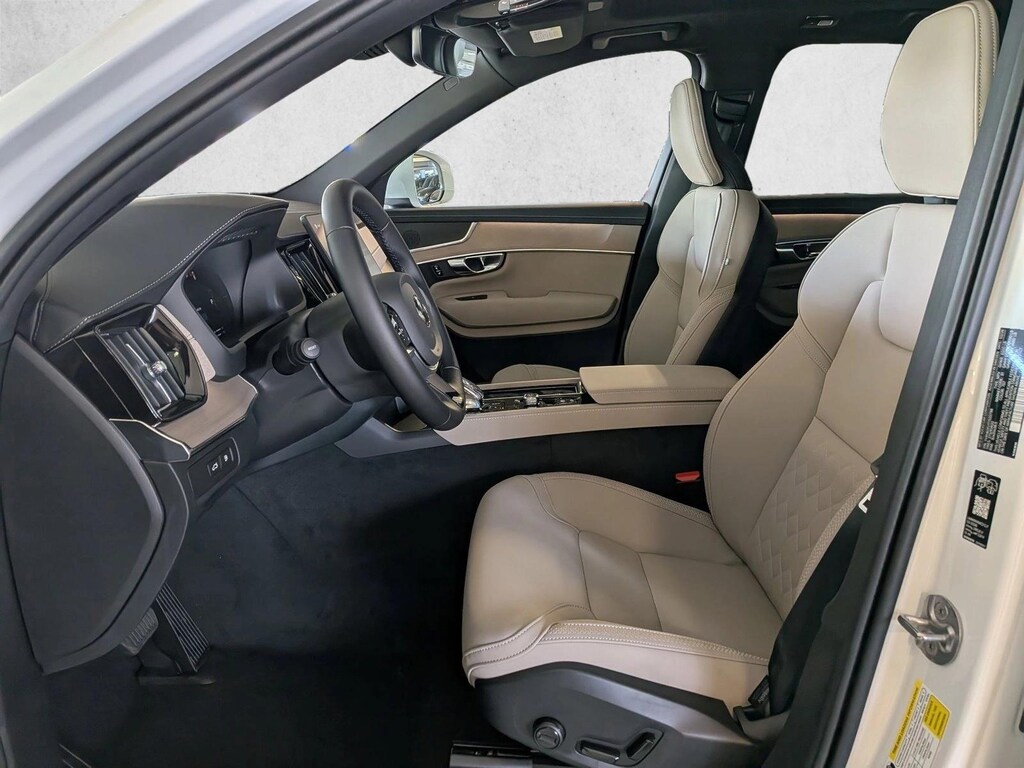 Used 2026 Volvo XC90 plug-in hybrid Core SUV