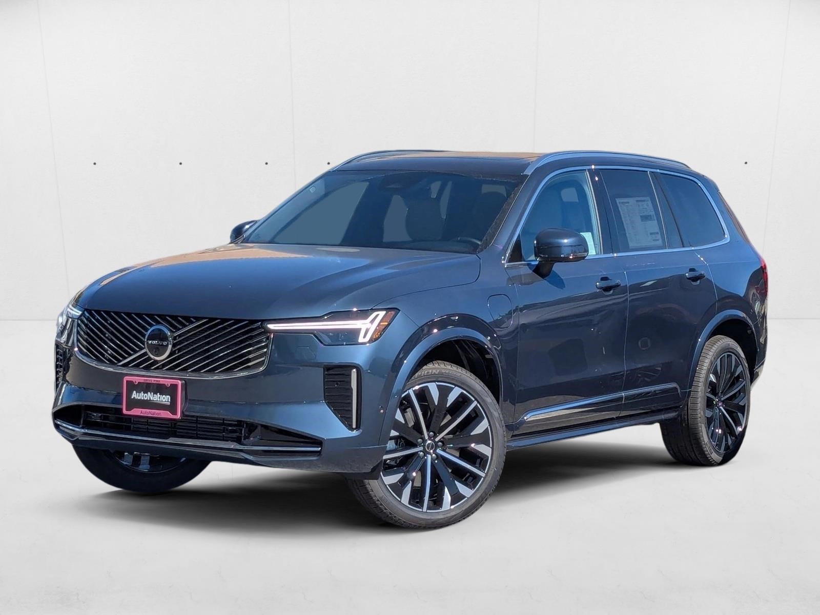  Volvo XC90 plug-in hybrid