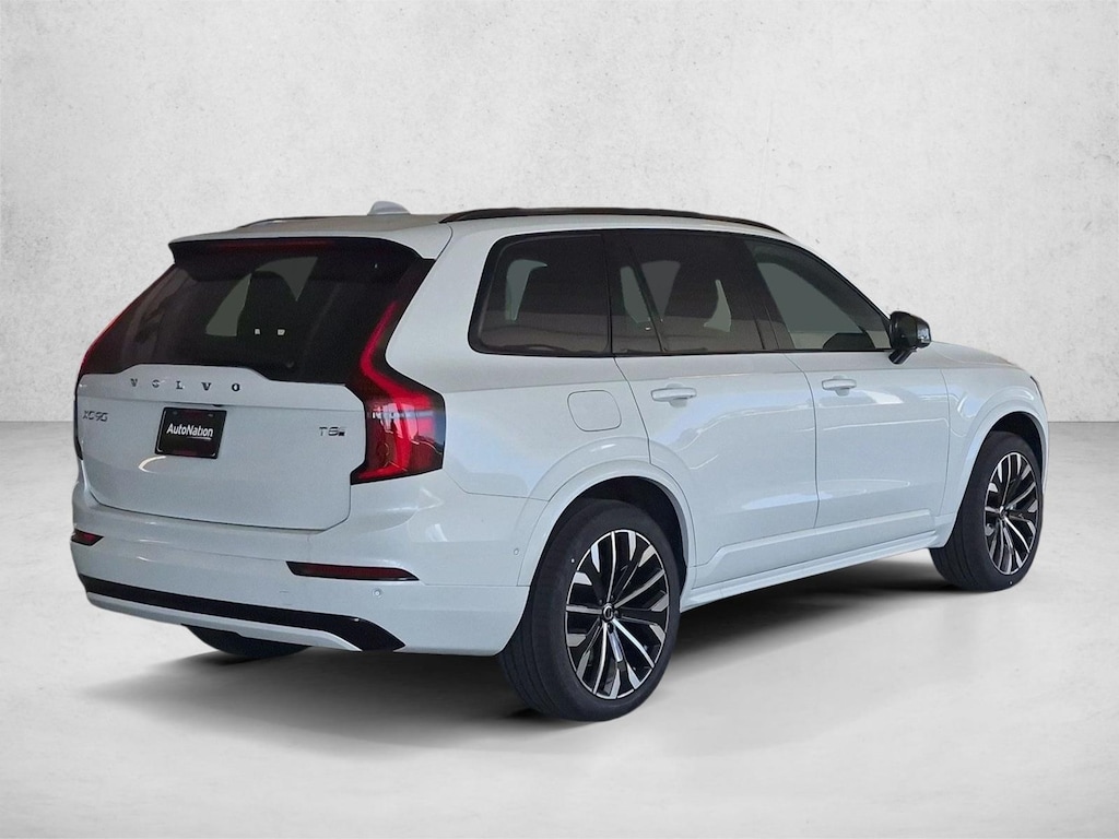 New 2026 Volvo XC90 Plug-In Hybrid Ultra Dark Theme Sport Utility
