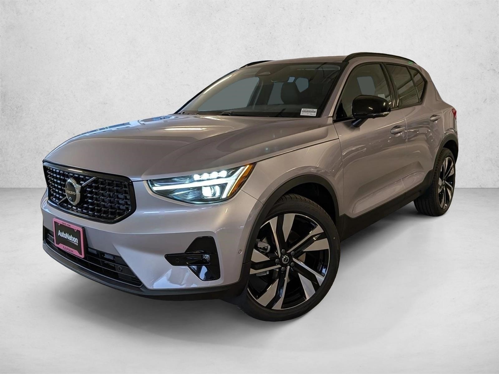2026 Volvo XC40