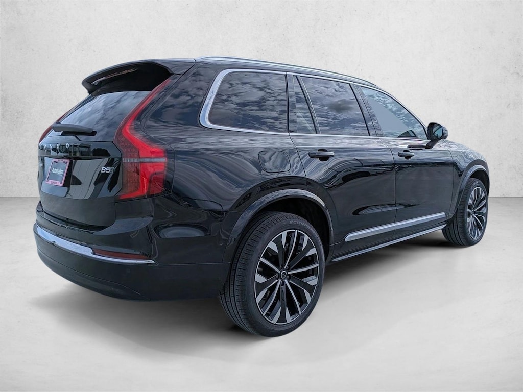 Used 2026 Volvo XC90 Plus SUV