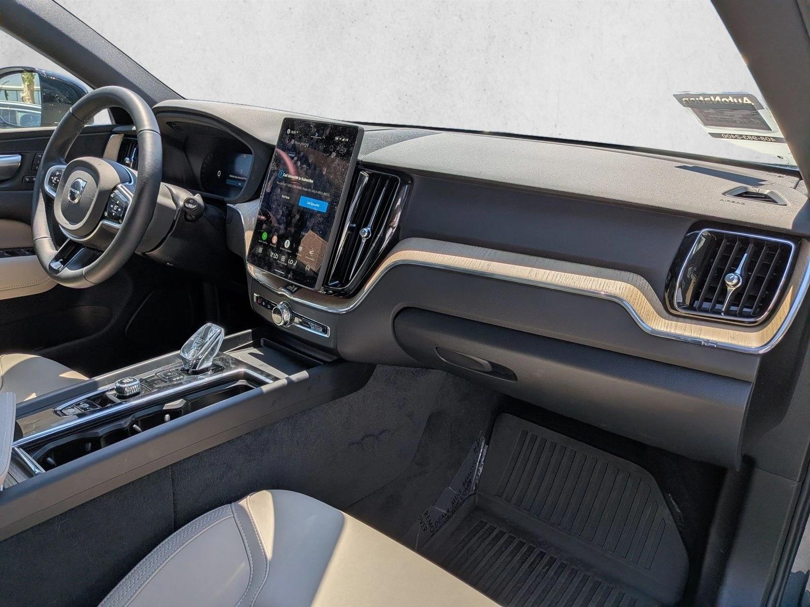 2026 Volvo XC60 Plus - Photo 23