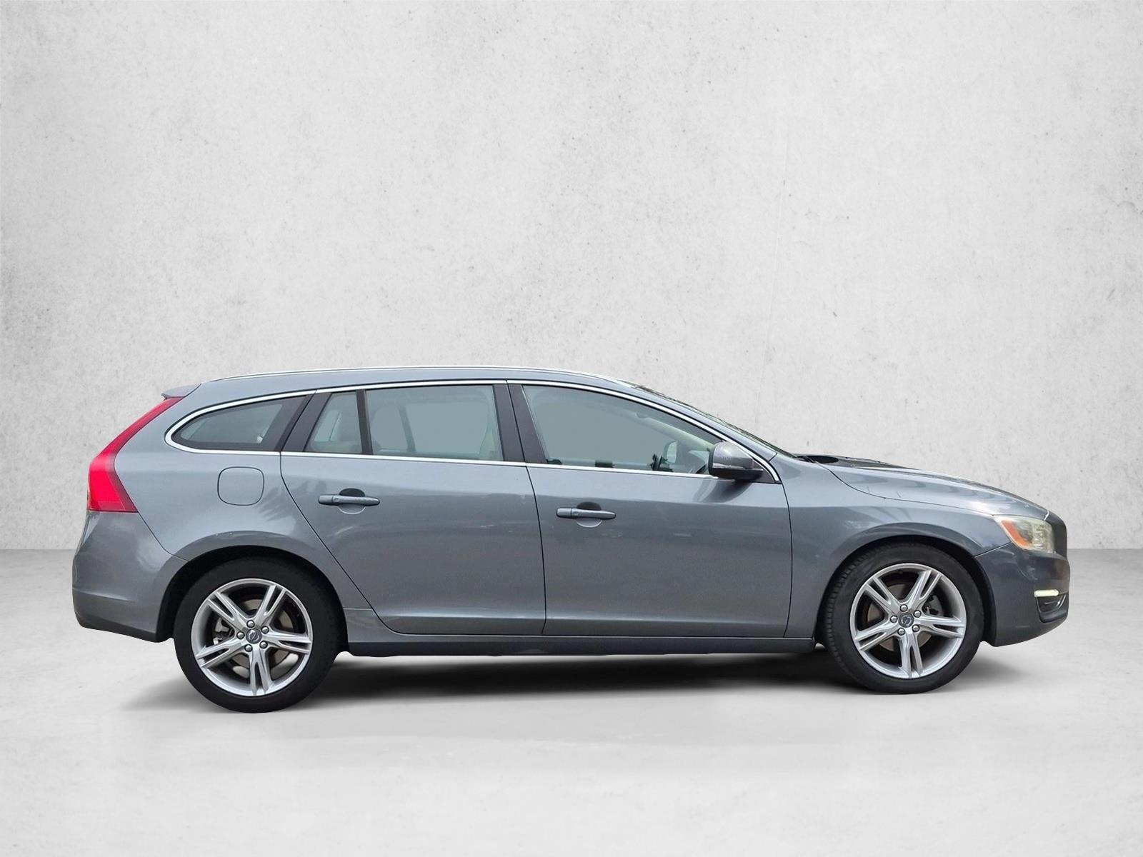 Used 2016 Volvo V60 T5 Drive-E Platinum 4dr Car
