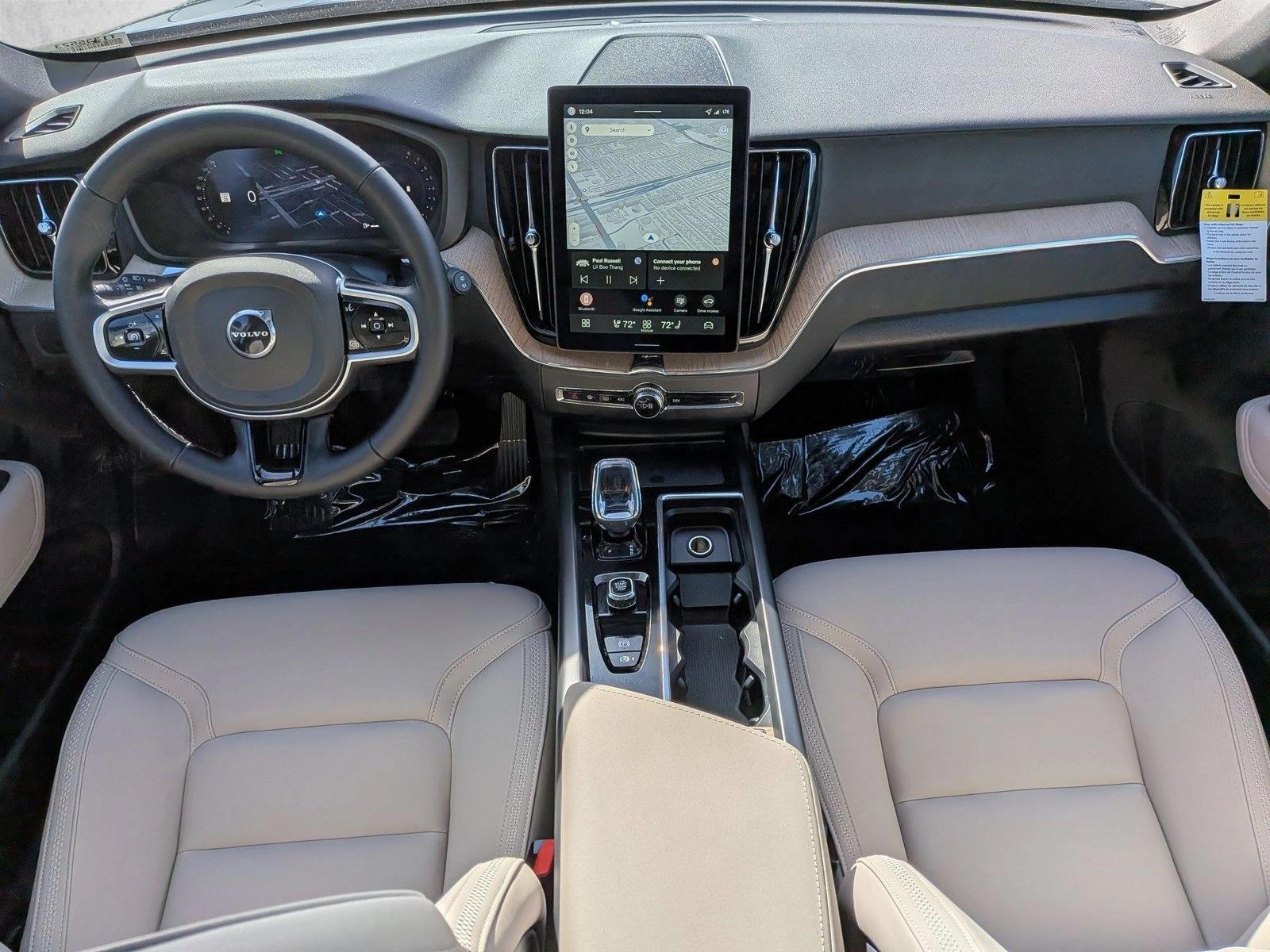 2026 Volvo XC60 Plus - Photo 19