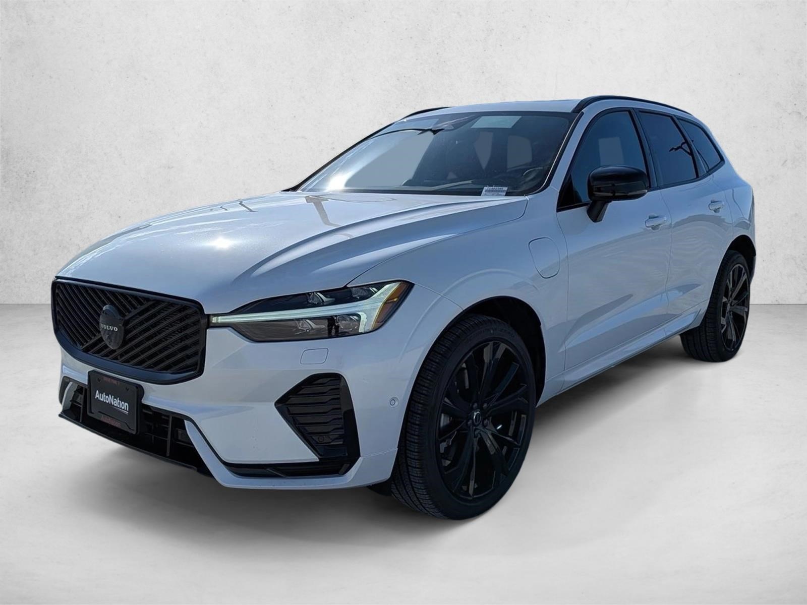  Volvo XC60 Plug-In Hybrid