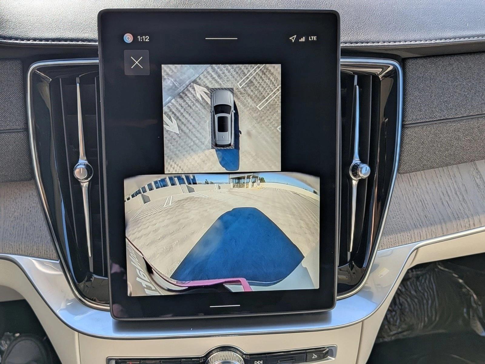 2026 Volvo XC90 Ultra - Photo 14