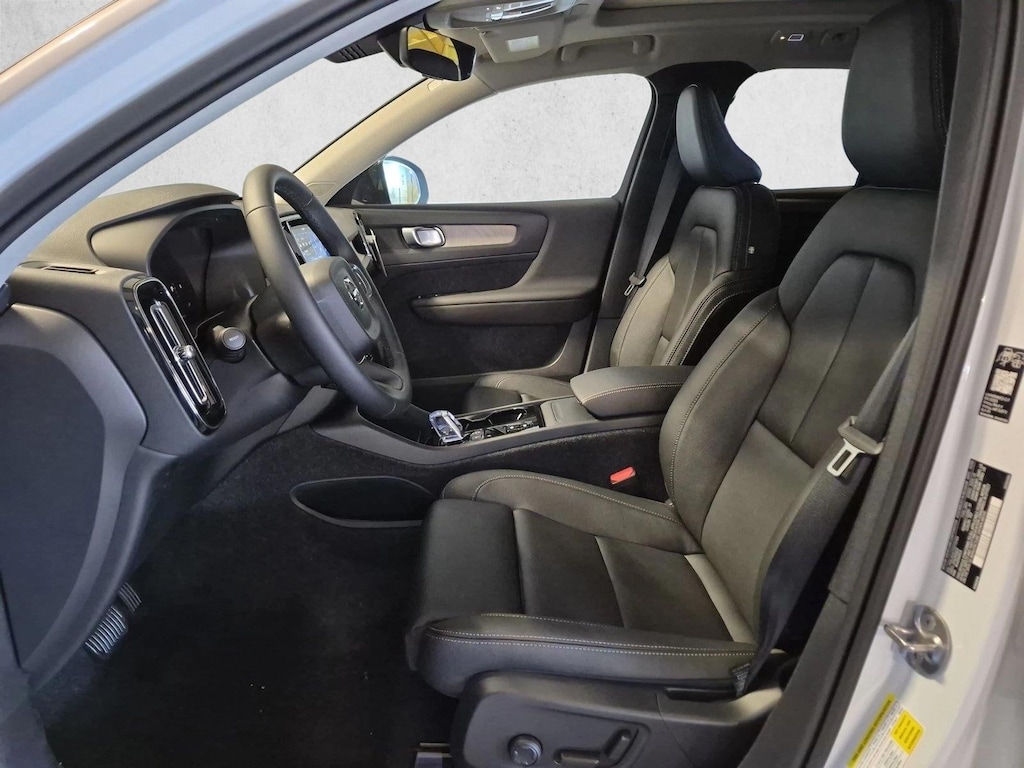 New 2026 Volvo XC40 Plus Sport Utility