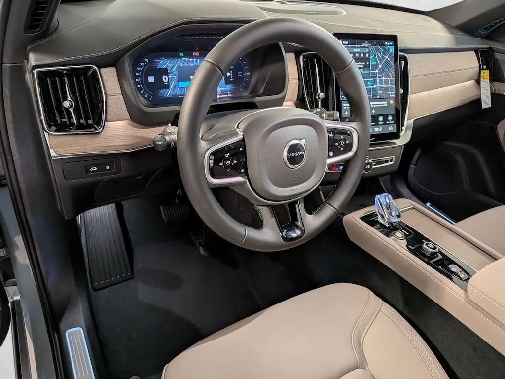 New 2026 Volvo XC90 plug-in hybrid Plus SUV