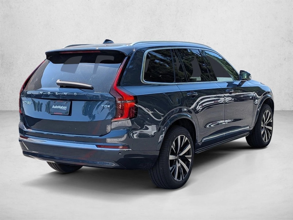 New 2026 Volvo XC90 plug-in hybrid Core SUV