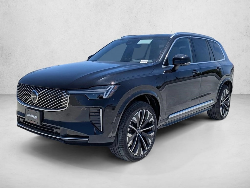 New 2026 Volvo XC90 Plug-In Hybrid Plus Sport Utility