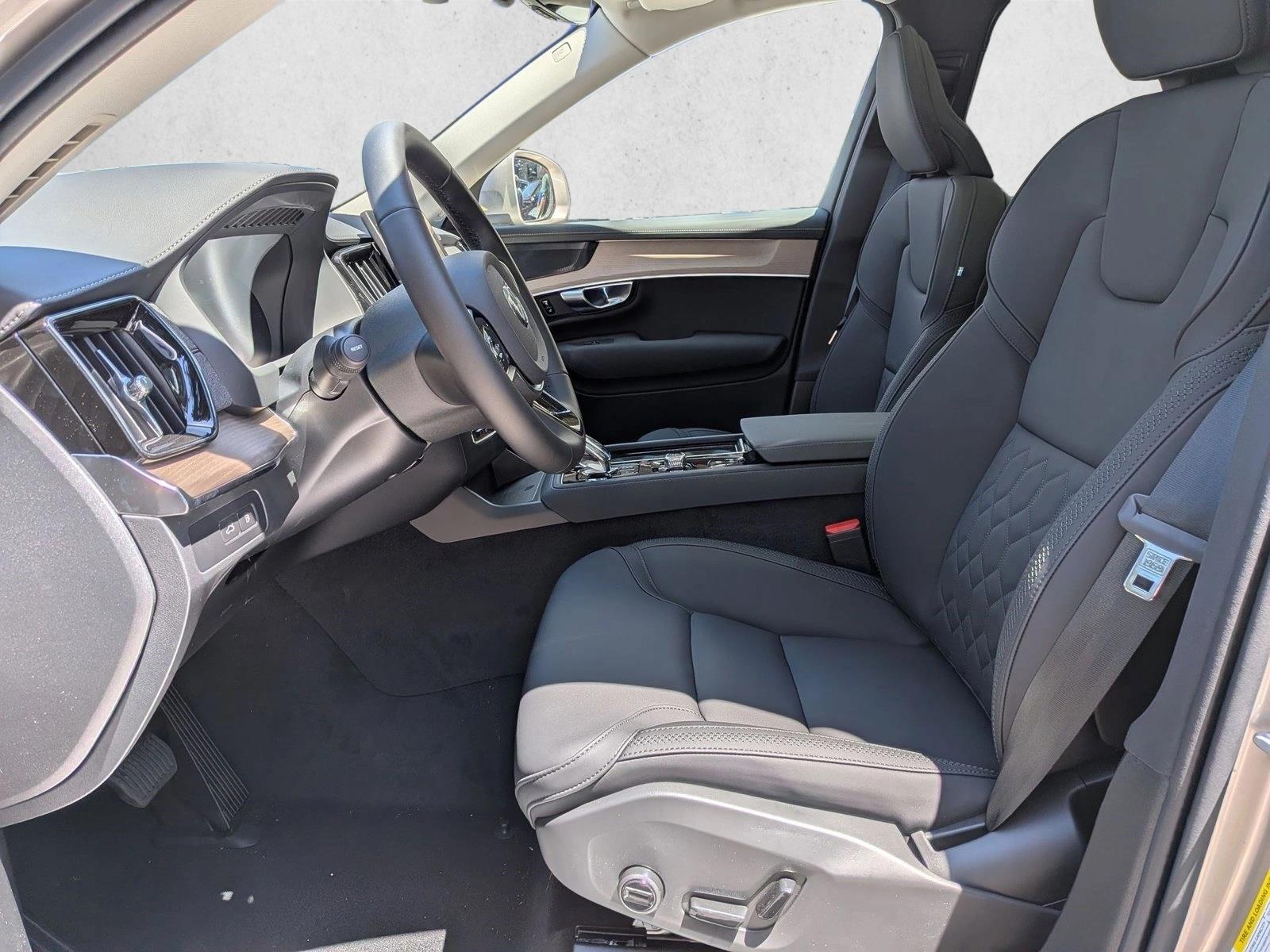 New 2026 Volvo XC90 Plug-In Hybrid Plus Sport Utility
