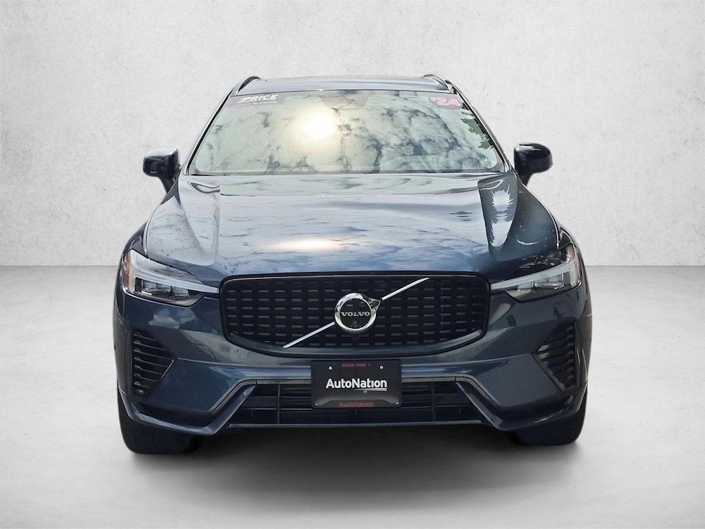 Certified 2024 Volvo XC60 Recharge Plug-In Hybrid Plus Dark Theme Sport Utility
