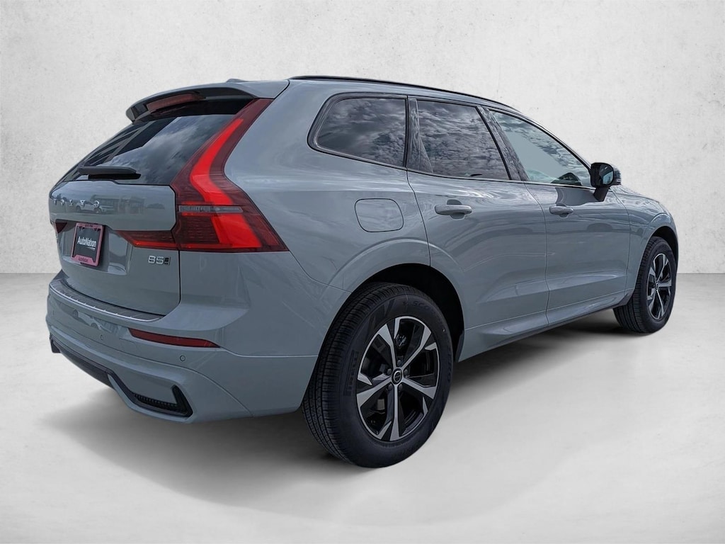 New 2026 Volvo XC60 Core SUV