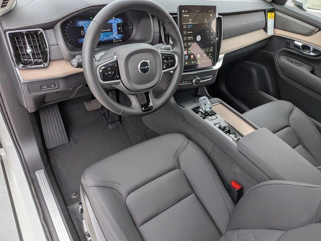 New 2026 Volvo XC90 Plug-In Hybrid Plus Sport Utility