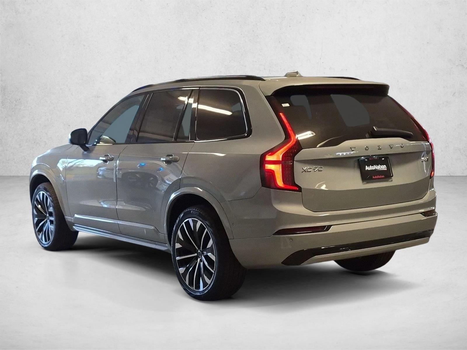 2026 Volvo XC90 Ultra - Photo 9