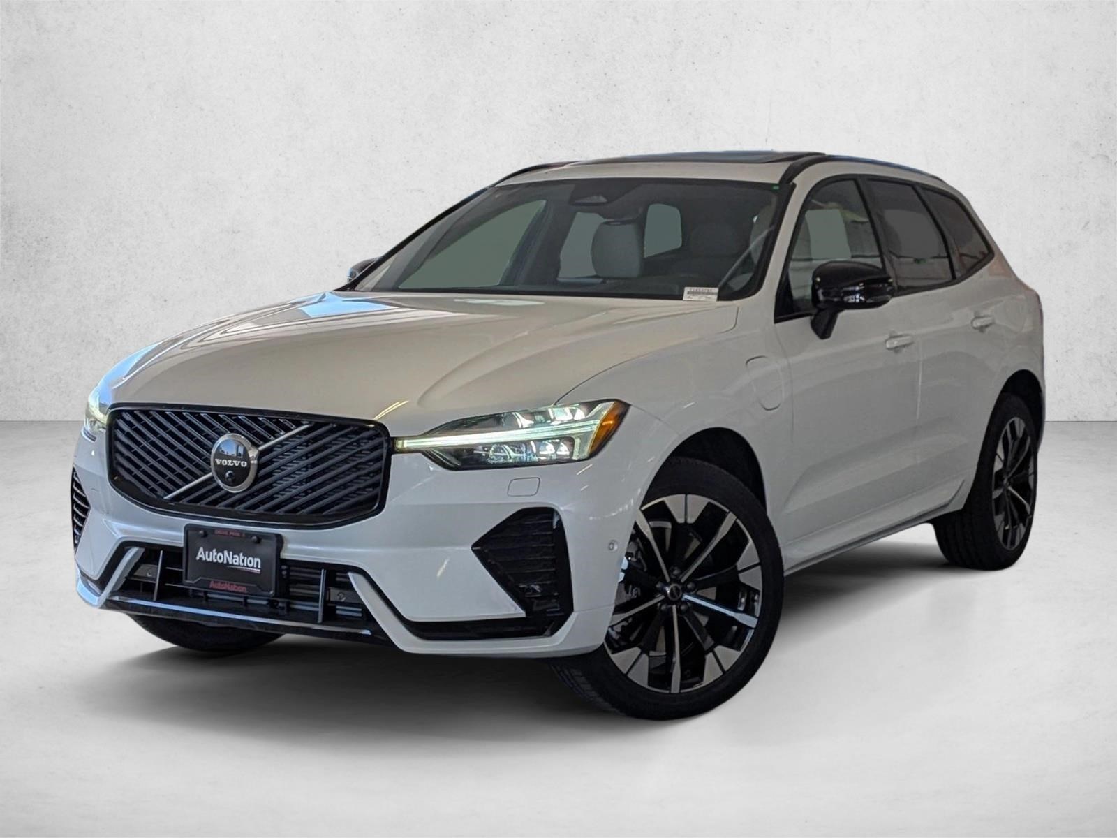  Volvo XC60 Plug-In Hybrid