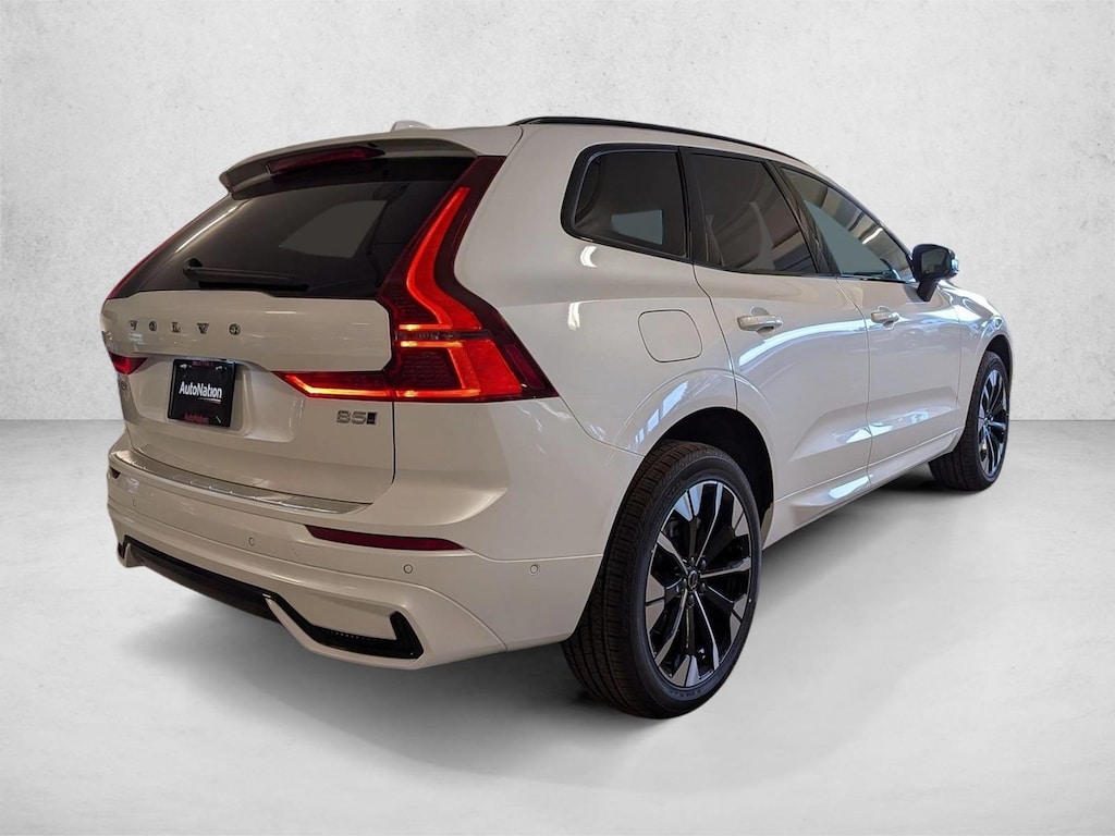 New 2026 Volvo XC60 Plus SUV