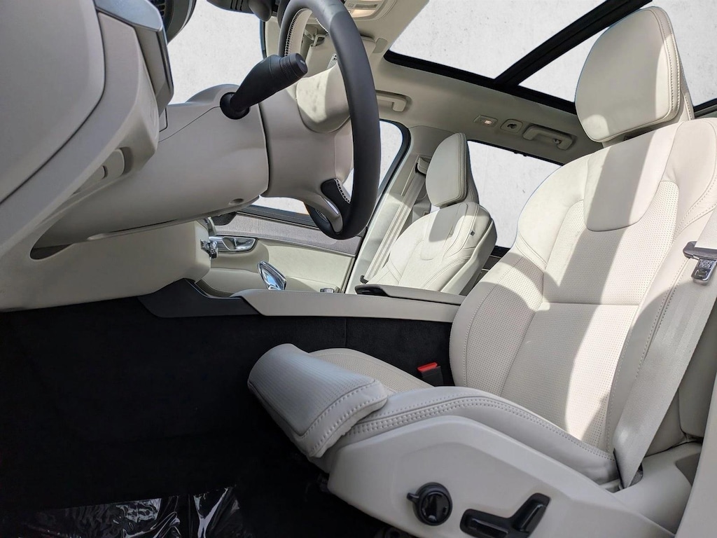 New 2026 Volvo XC90 Plug-In Hybrid Ultra Sport Utility