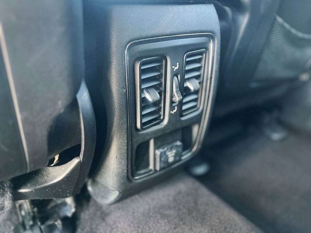2017 Jeep Grand Cherokee Altitude - Photo 12