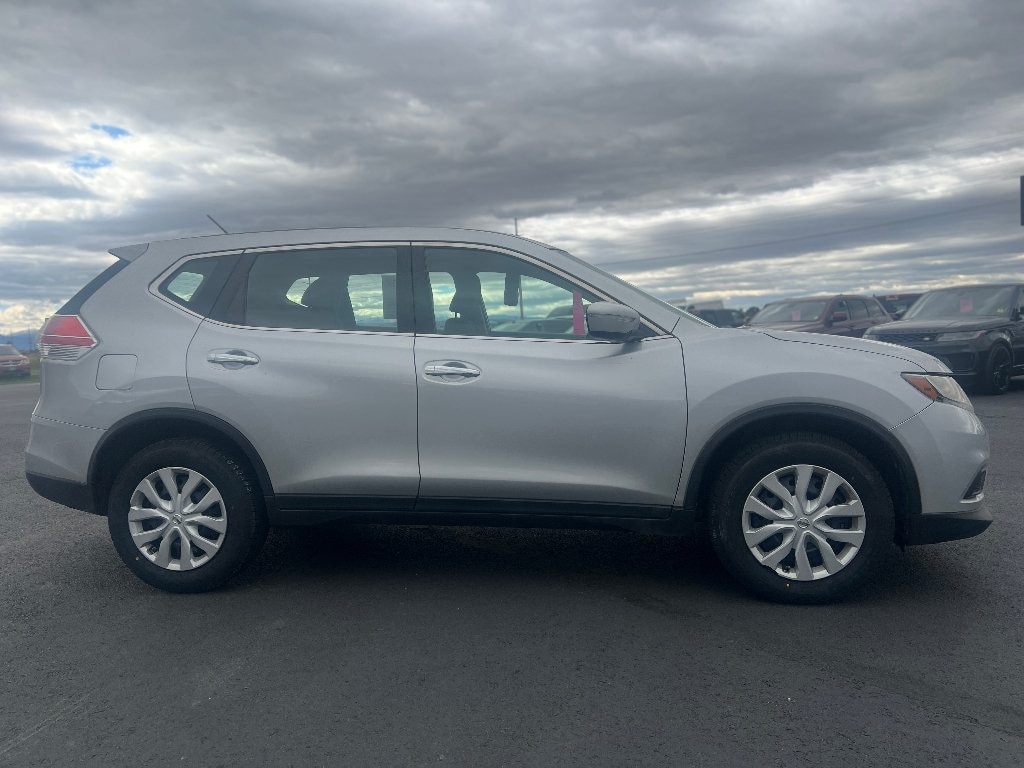 Used 2015 Nissan Rogue S SUV