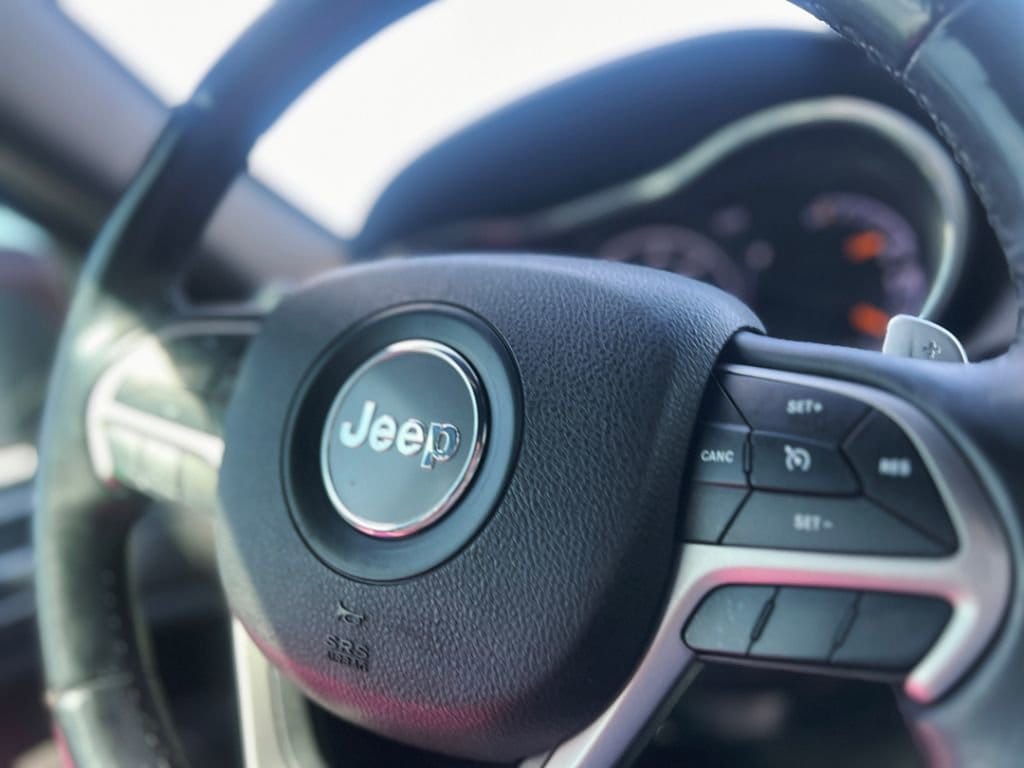 2017 Jeep Grand Cherokee Altitude - Photo 18