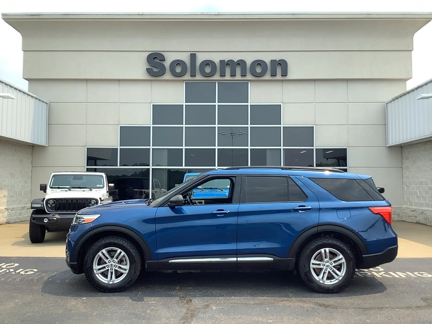 2022 Ford Explorer XLT