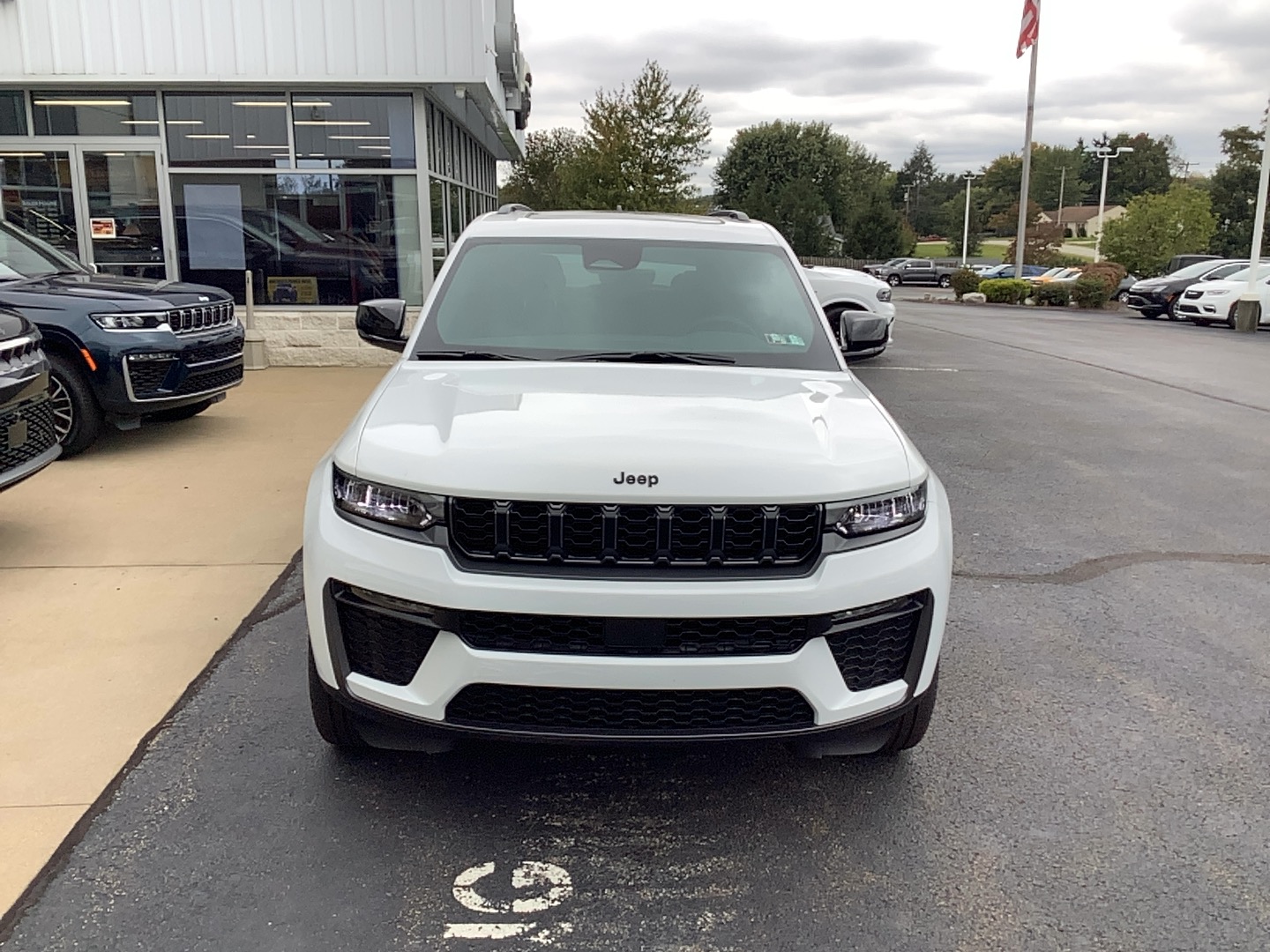 New 2027 Jeep Grand Cherokee LIMITED 4X4 Sport Utility